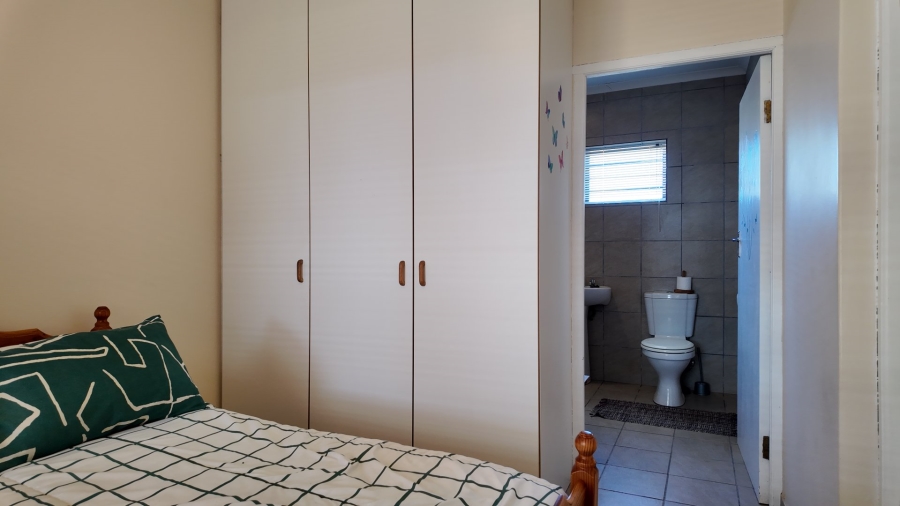 3 Bedroom Property for Sale in Stilbaai Wes Western Cape